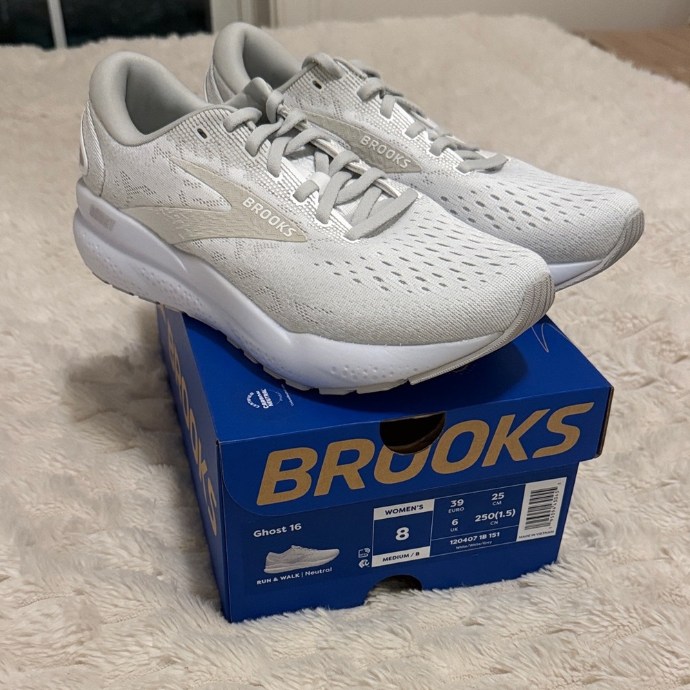 Brooks Ghost 16 Women's Shoes - BRAND NEW!